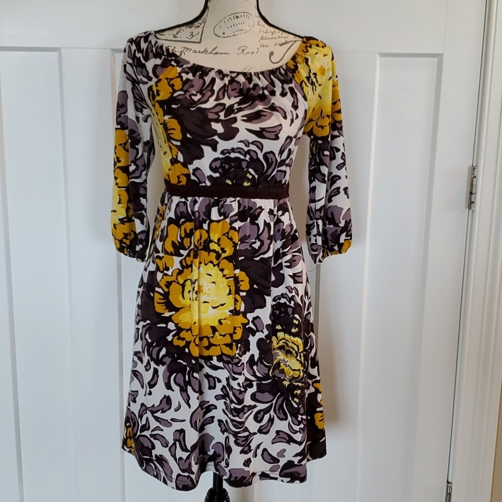 ♦️Francesca's Cute floral dress♦️ 5 for $25